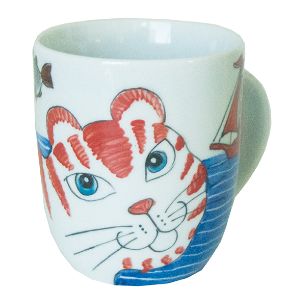 Wind & Weite Katze mit Fischen und Segeln Henkelbecher